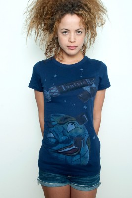 Used Junk Food T shirt Tee 50/50 Tootsie Roll Making The World a Sweeter Place Dark Navy M (16" width)